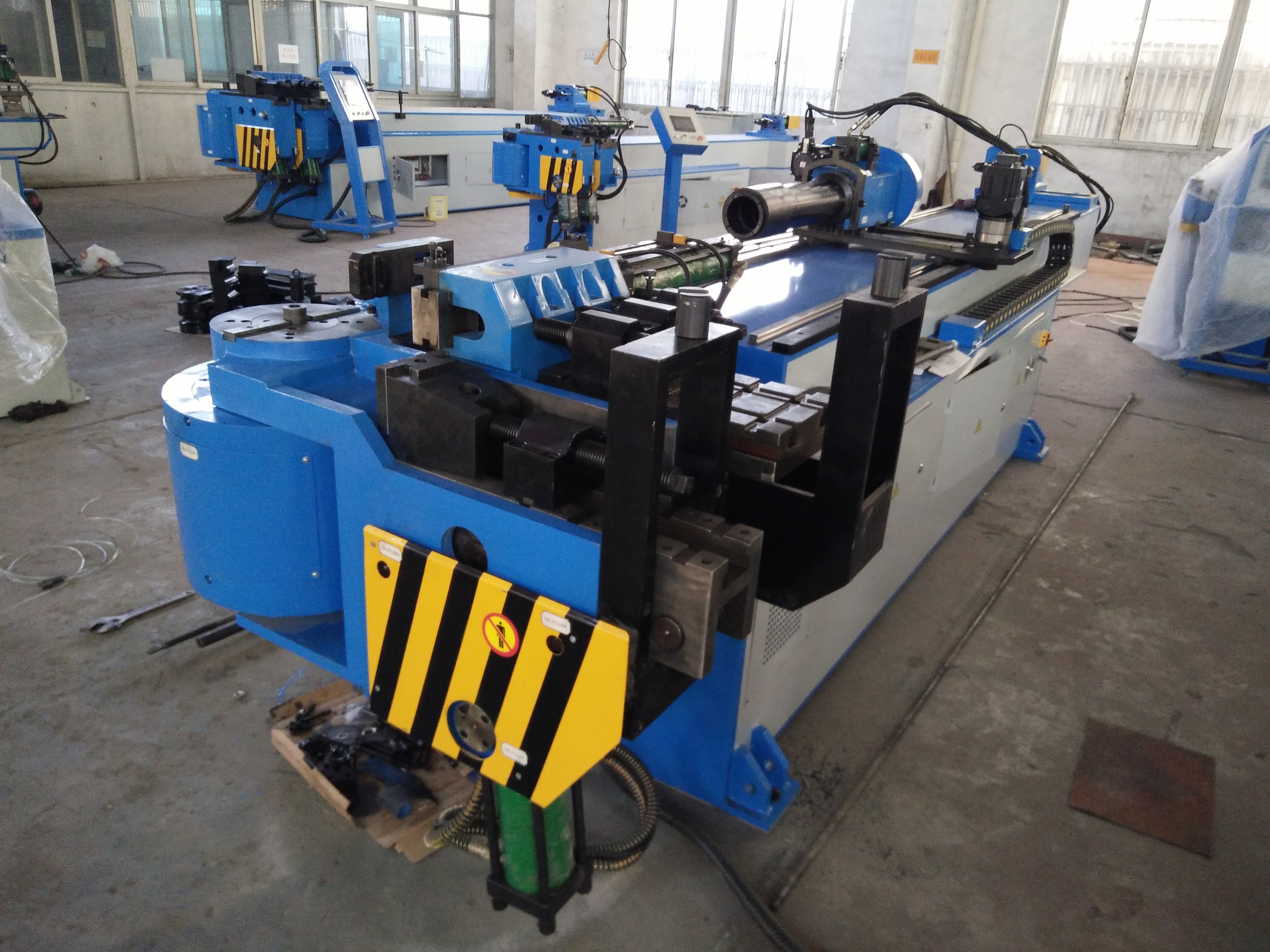 tube bending machine بندر الأنبوب الأوتوماتيكي