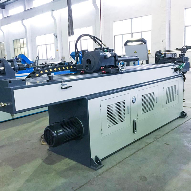 آلة ثني الأنابيب الأوتوماتيكية GM-SB-38CNC