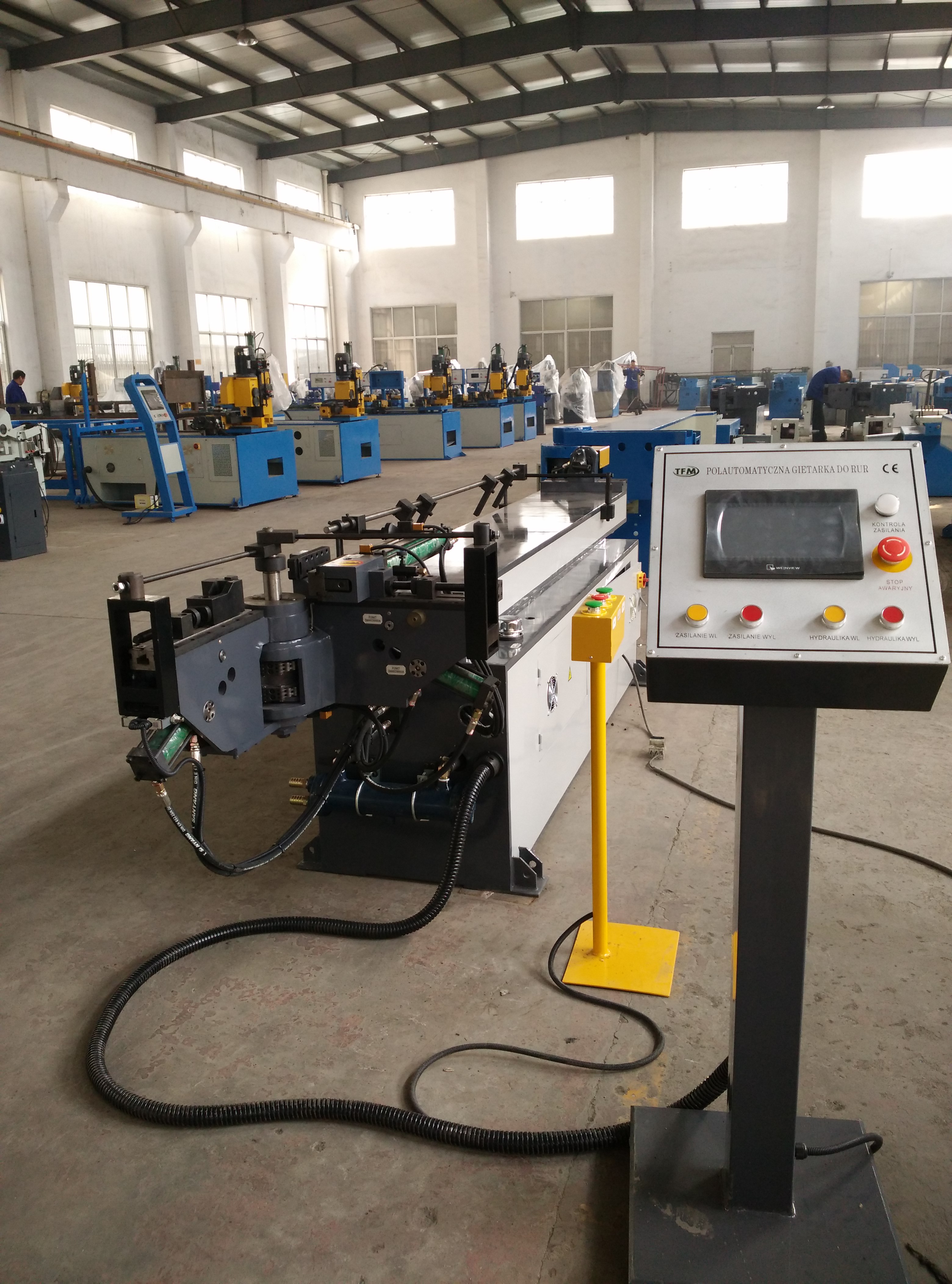 آلة ثني الأنبوب CNC بثلاث لفات GM-38NCB