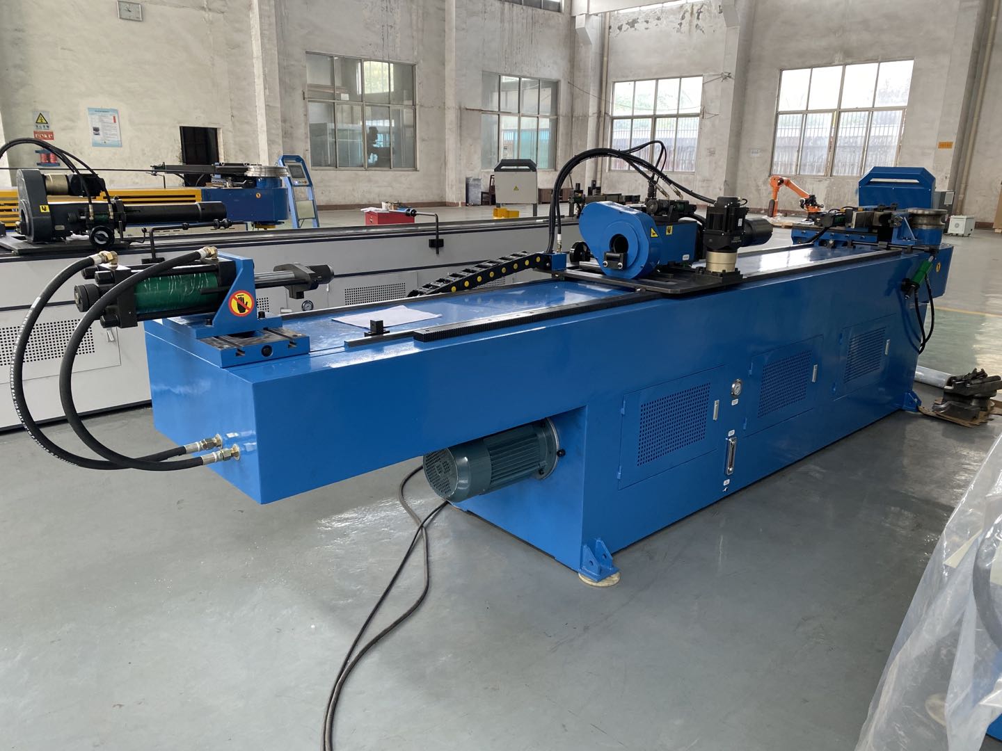 بندر الأنبوب الهيدروليكي ثلاثي الأبعاد GM-76CNC-2A-1S